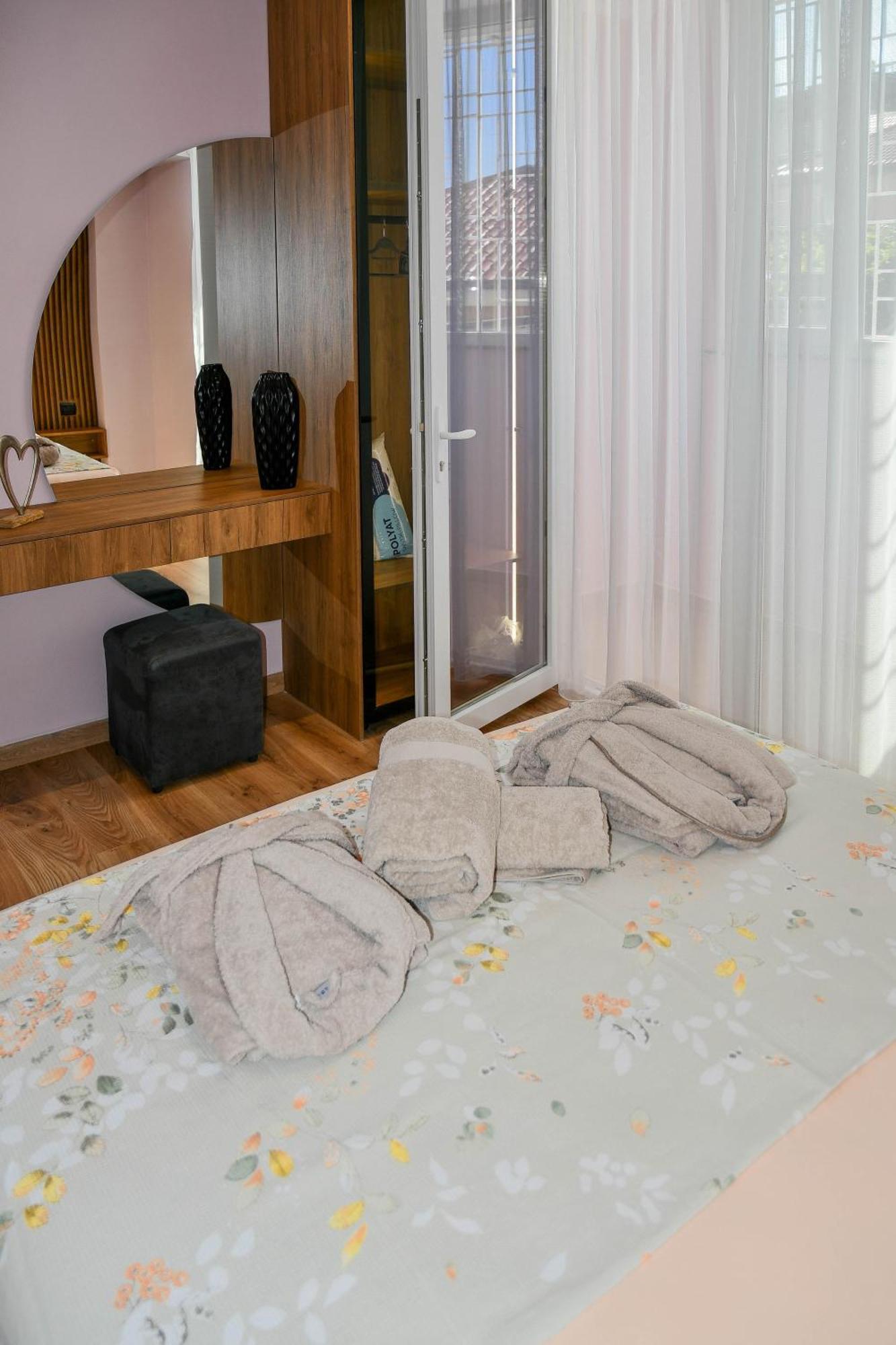 Hata Luxury Apartments Shkodër Екстериор снимка